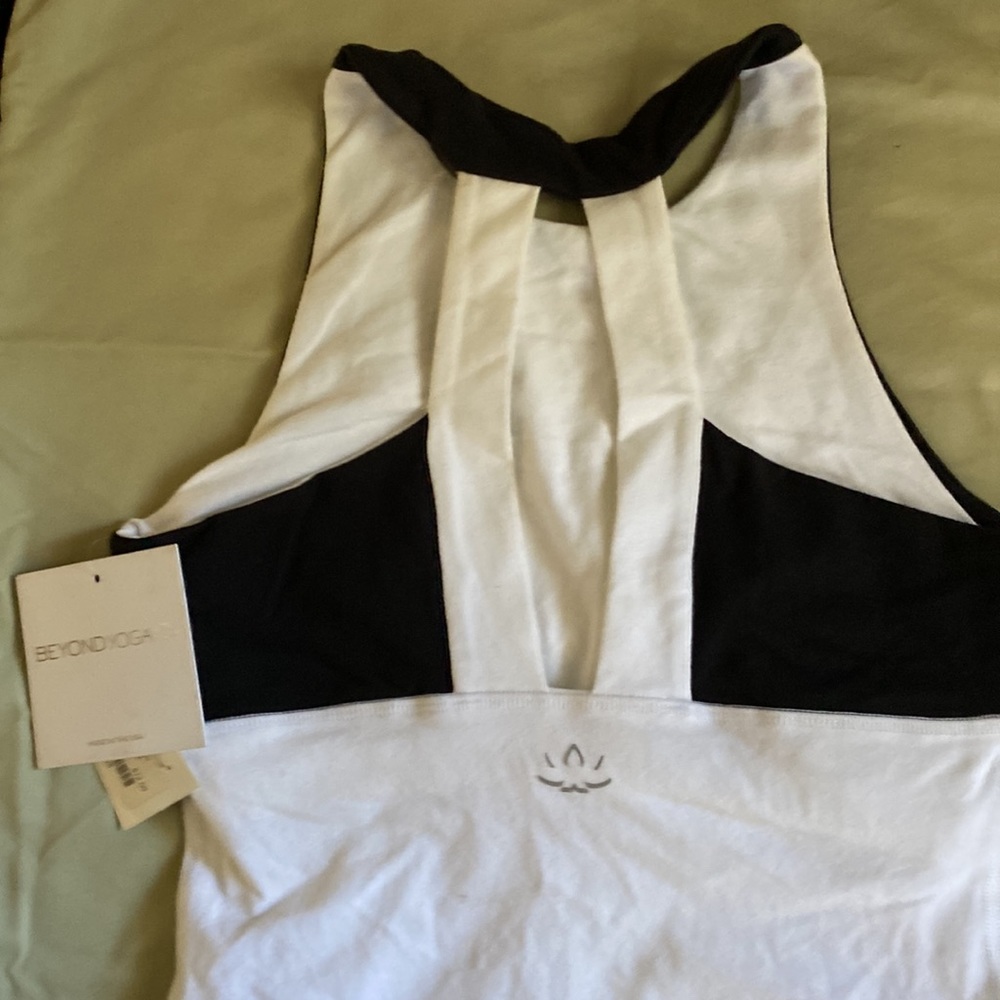 Yoga Halter - Picture 4 of 7